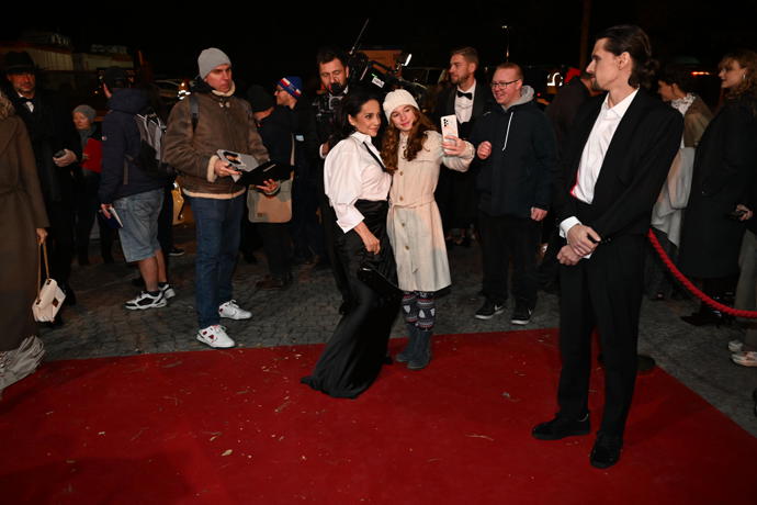 Lucie Bílá byla v obležení fanoušků. 