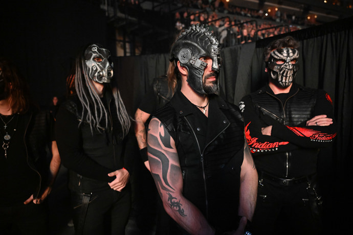 Václav Noid Bárta vystoupil se skupinou Dymytry. 