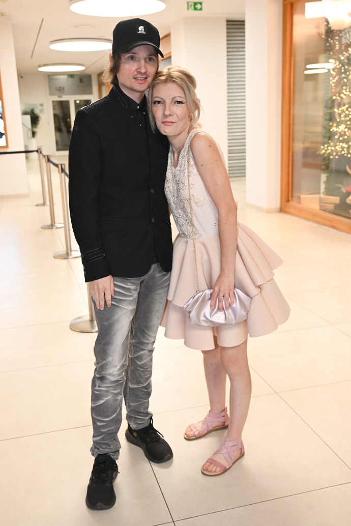 Adéla Pulcová a Ondy Mikula na premiéře filmu Mlátička. 