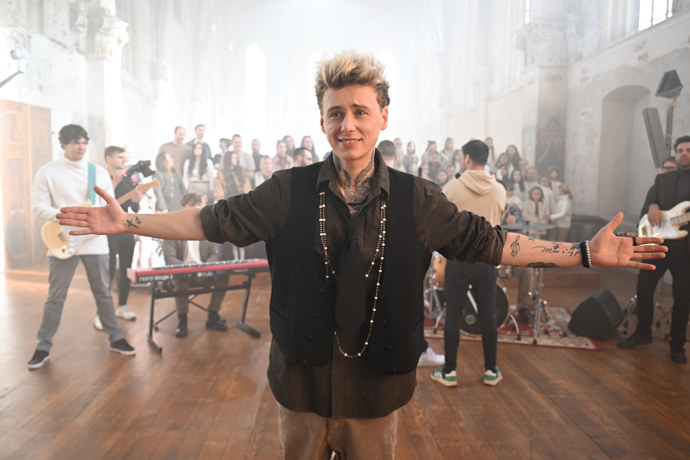 Vojta Drahokoupil natočil druhý videoklip ke svému druhému albu.