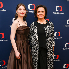 Sophie Šporclová s Veronikou Freimanovou.