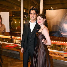 Sophie Šporclová vedle přítele jen září. 