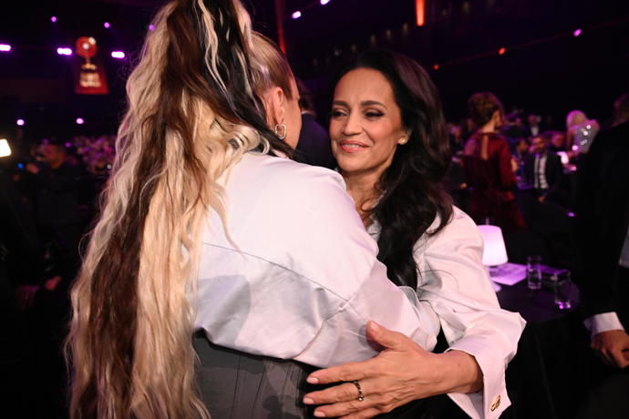 Lucie Bílá se vítala s Ewou Farnou. 