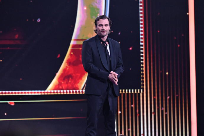 Leoš Mareš se ujal zahájení letošních Slavíků. Hned na začátku všechny dojal vzkazem pro nemocného Patrika Hezuckého. 