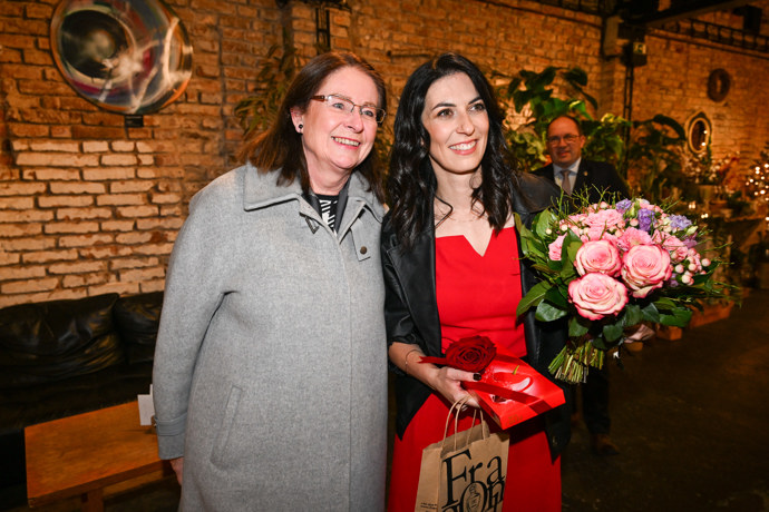 Miroslava Němcová s Markétou Pekarovou Adamovou.