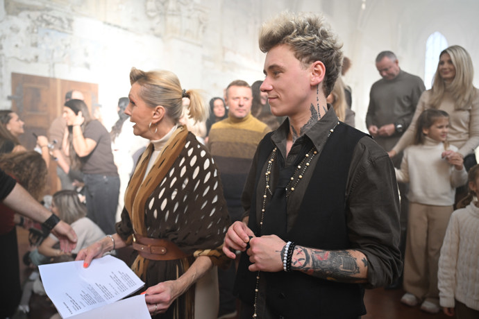 Na videoklipu se podílela celá řada známých osobností.