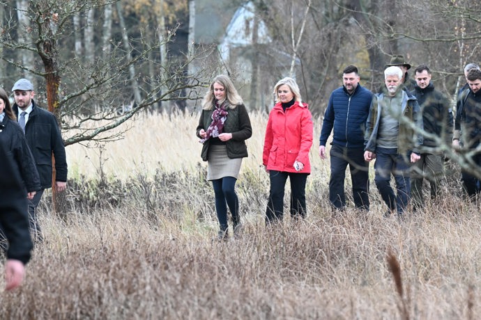 Petr Pavel a Eva Pavlová na procházce v rezervaci Soos.