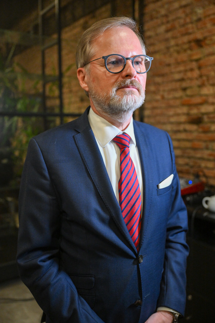 Premiér v demisi Petr Fiala.