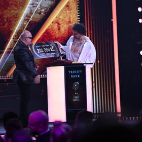 Renne Dang se stal objevem roku, a to po deseti letech své aktivní kariéry. Finanční výhru se pak rozhodl věnovat charitativním účelům. 