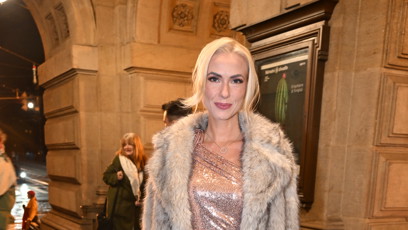 FOTO: Partnerka Mariana Vojtka se celá třpytila.