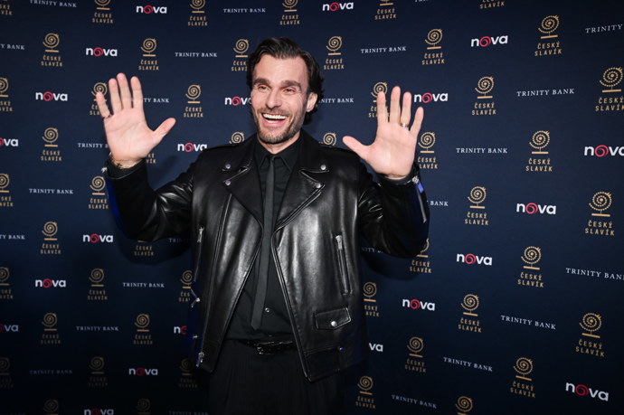 Leoš Mareš se usmíval od ucha k uchu. 