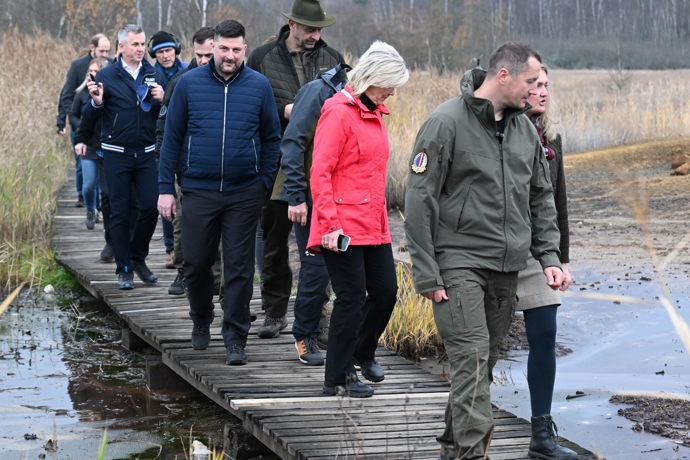 Petr Pavel a Eva Pavlová na procházce v rezervaci Soos.