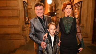 FOTO: Monika Fialková, manželka Pavla Trávníčka, zvolila do Národního divadla podivný outfit.