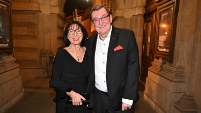 FOTO: Zdeněk Barták dorazil po boku své manželky.