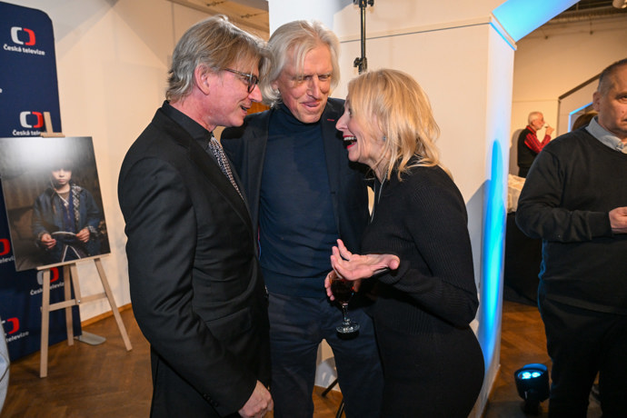 Jiří Strach, Ivan Hubač a Veronika Žilková se velmi dobře bavili.
