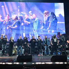 Koncert Olympiku a dalších hudebníků s názvem Rockové Vánoce.