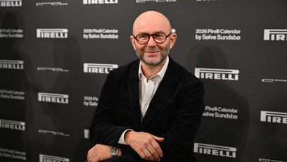 FOTO: Fotograf kalendáře Pirelli 2026, Sølve Sundsbø.