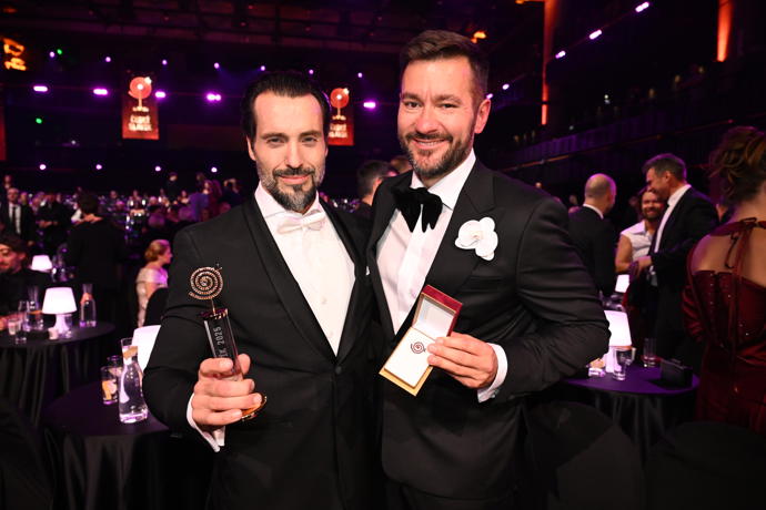 Václav Noid Bárta s Markem Ztraceným, kterého sesadil z trůnu. 