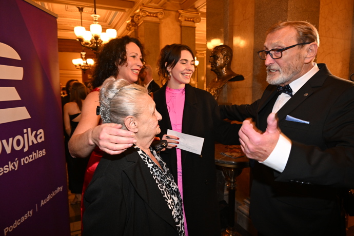 Ladislav Frej s rodinou. 