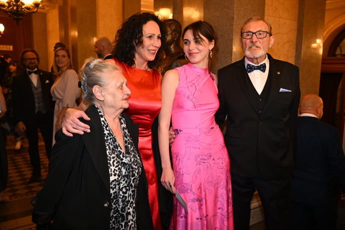 Rodina Frejových na cenách Thálie.