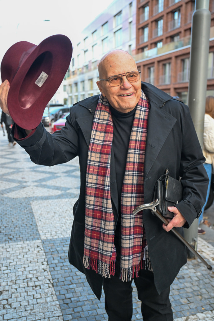 Herec Jan Přeučil.