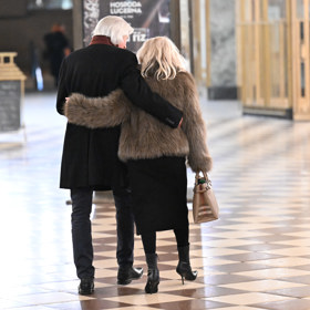 Ivan Hubač a Veronika Žilková odcházeli v objetí.