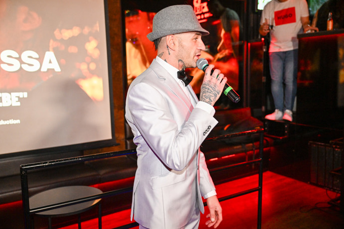 Sámer Issa zazpíval na svém křtu videoklipu Věřím v tebe.