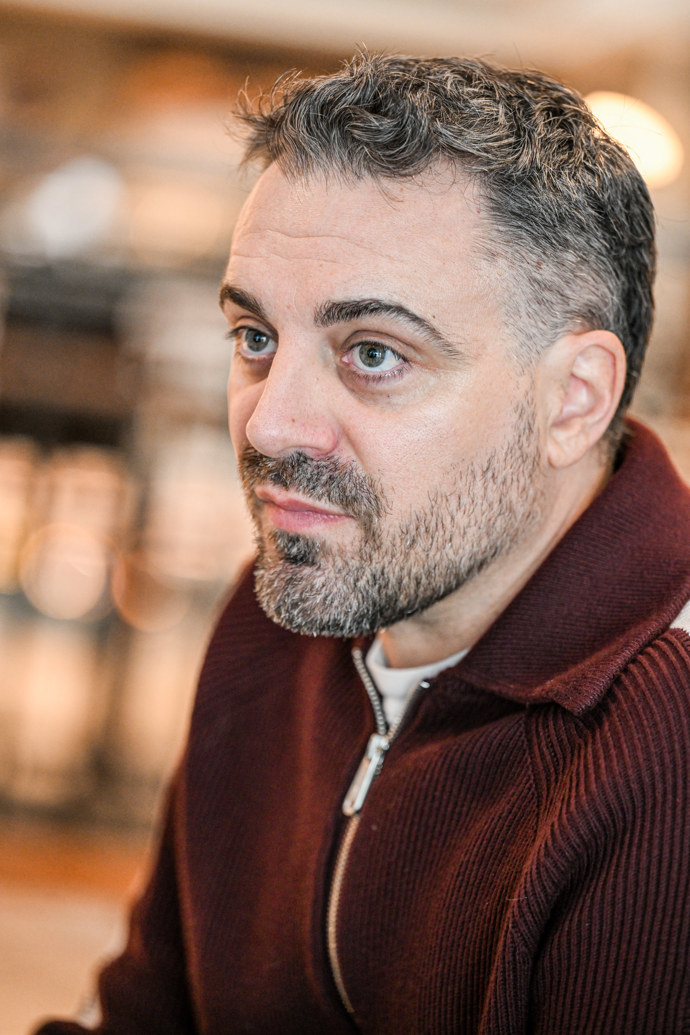 Britský spisovatel Robert Bryndza prozradil o čem bude jeho nová kniha.