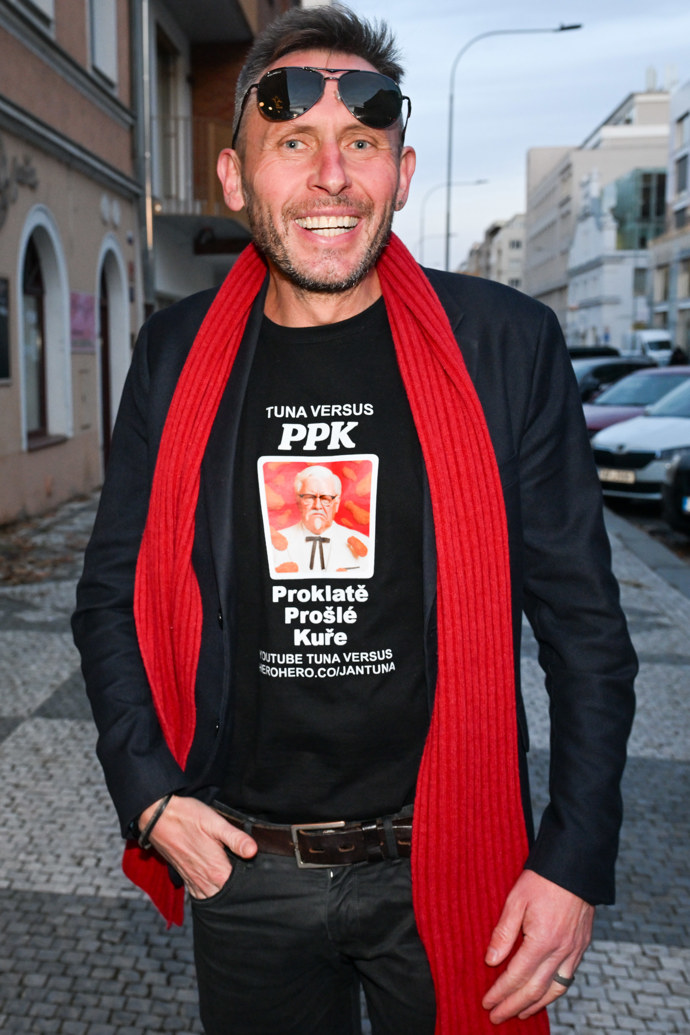 Jan Tuna dorazil na křest Cibulkova kalendáře.