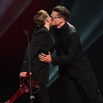 Cenu Thálie jí předával v Národním divadle Ondřej Gregor Brzobohatý. 