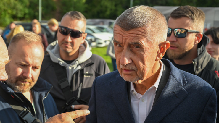 Andrej Babiš na mítinku.