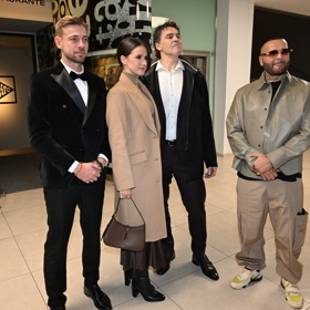 Jaromír Jágr s Dominikou Branišovou.