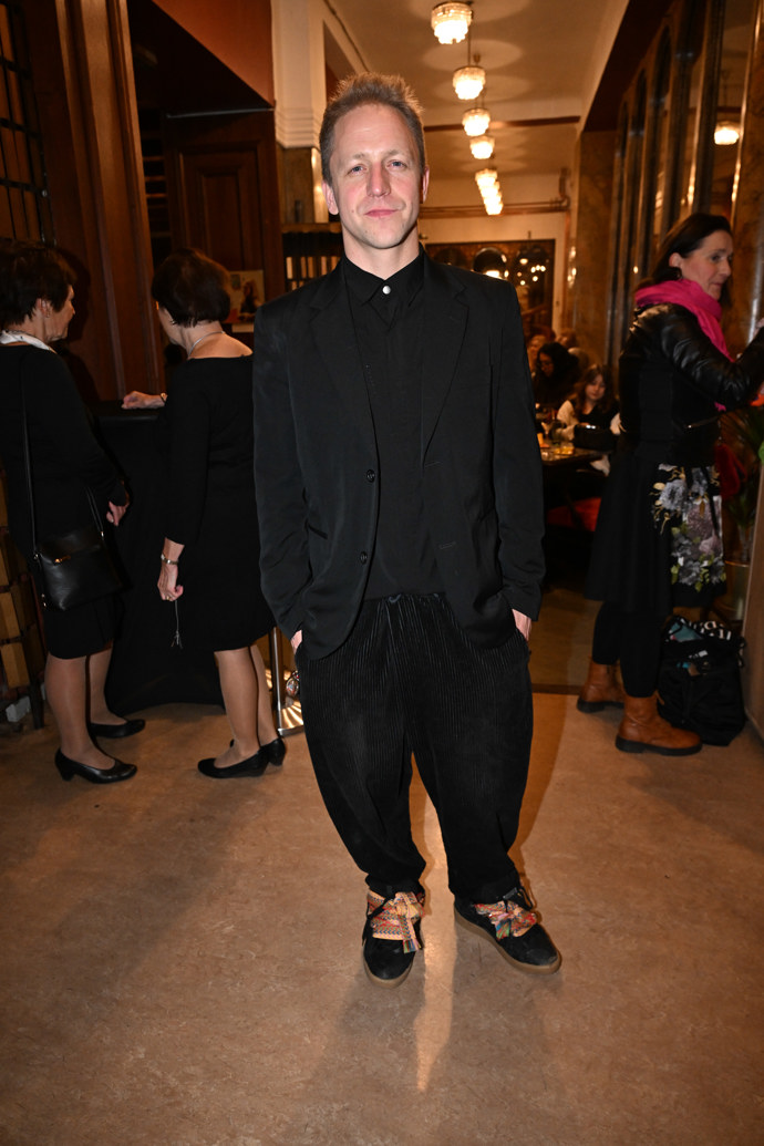 Tomáš Klus peníze neřeší.