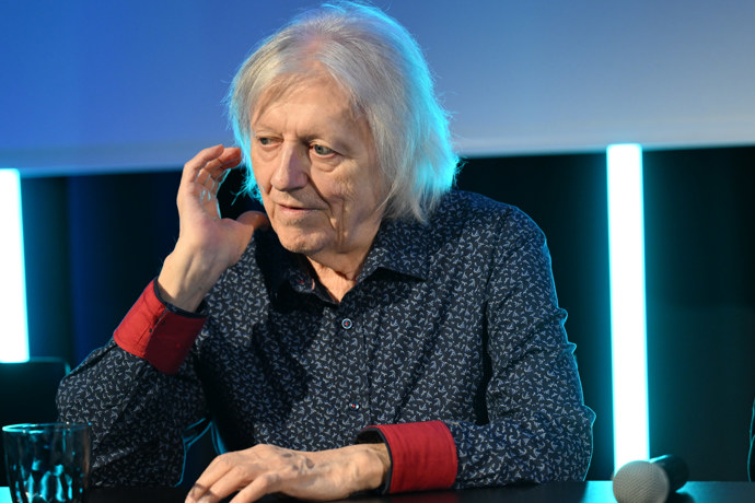 Václav Neckář dorazil ve skvělé náladě.