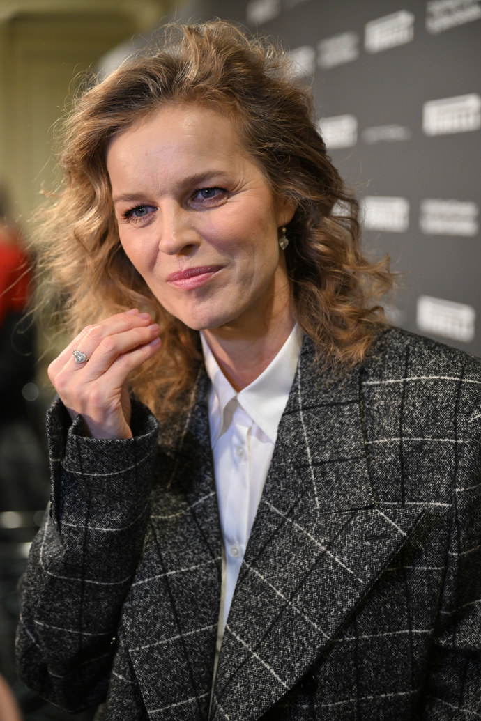 Diamantový prsten Evy Herzigové nelze přehlédnout. 