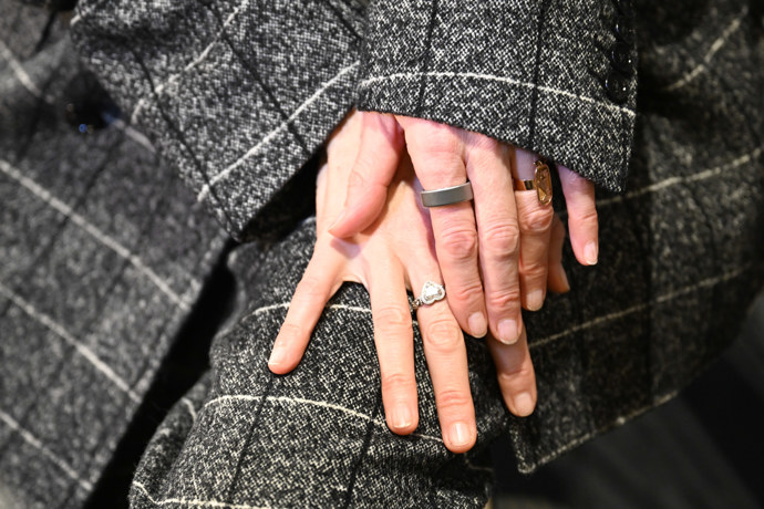 I Eva Herzigová ukázala své diamantové šperky v celé kráse. 