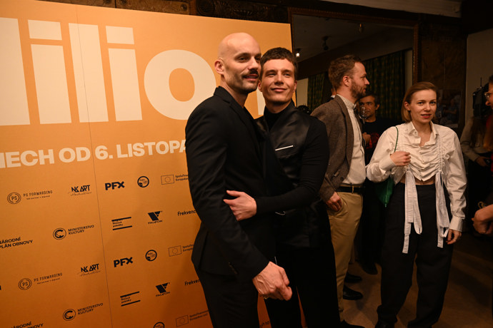 Oba se k sobě měli.