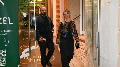 FOTO: Kapitán Demo se ženou.