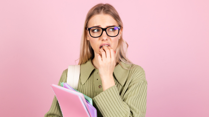 Tajemné příběhy: Našla jsem rozepsanou knihu po zesnulém strýci. Chtěla bych ji vydat, ale bojím se