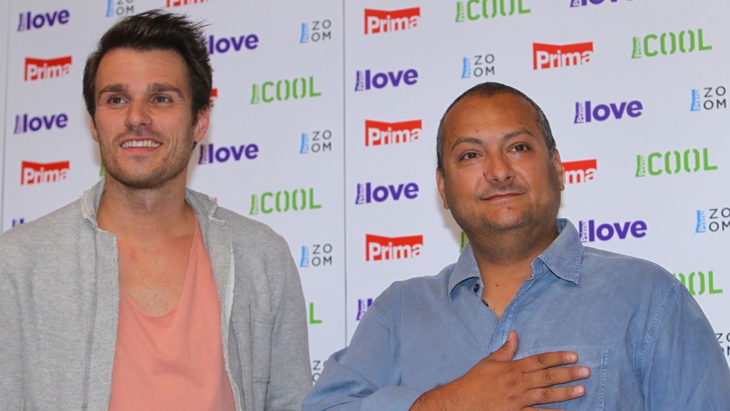 Moderátorská dvojice Patrik Hezucký a Leoš Mareš.