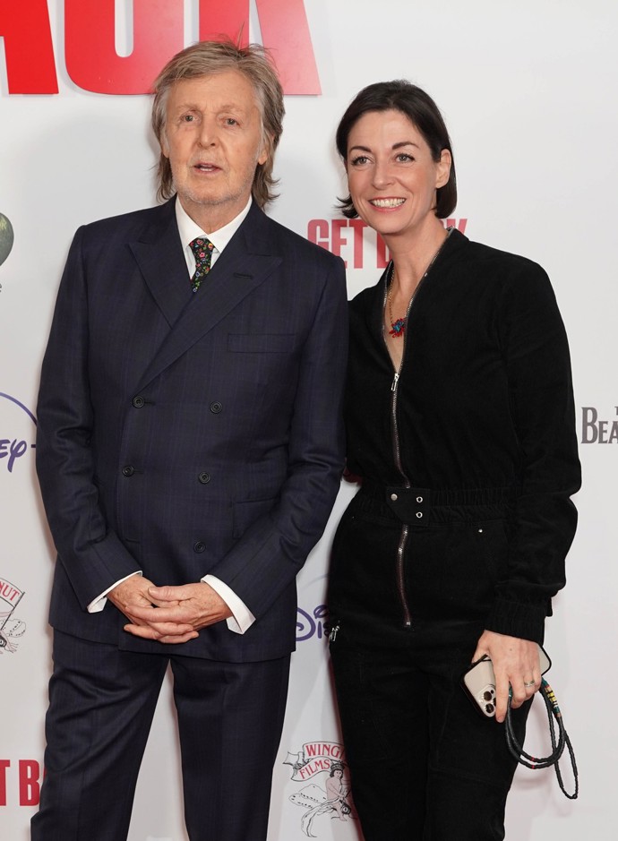 Mary McCartney tátu také několikrát fotografovala - třeba na obálku magazínu Rolling Stone. Zdědila po něm nejen umělecký talent, ale také ze všech dětí nejvěrnější podobu.