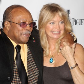 Goldie a její neposlušná bradavka na předávání cen Q Prize v roce 2008. 