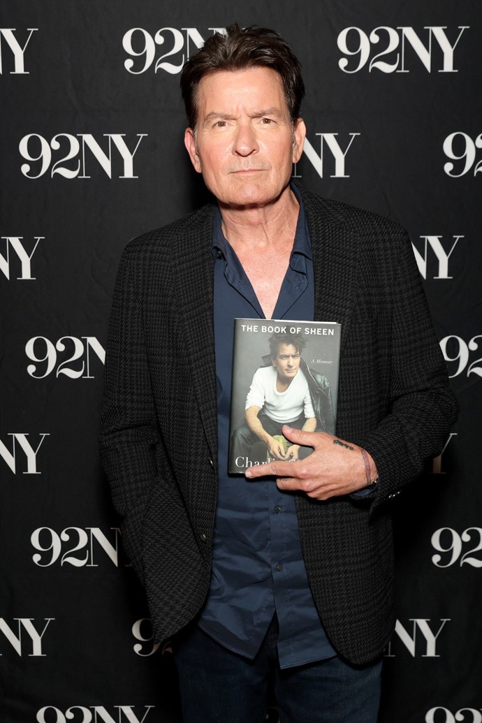Charlie Sheen má za sebou bouřlivé období. 