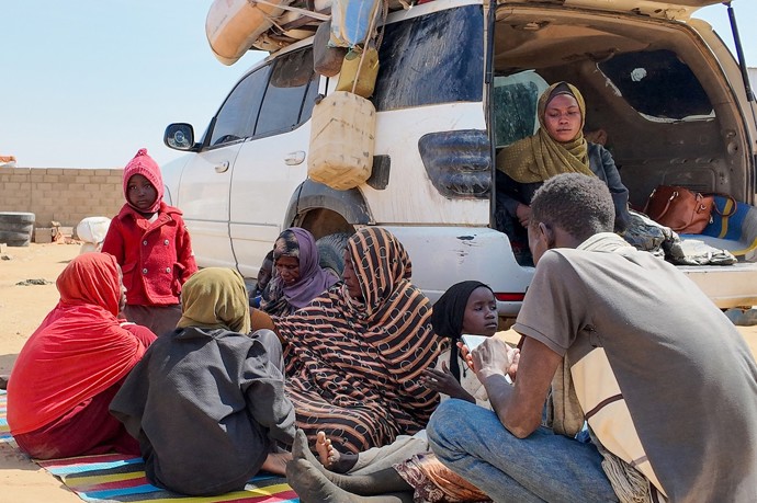 Mnoho Súdánců se snaží uprchnout před vražděním.
