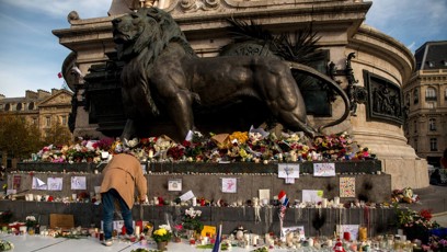 FOTO: Francie si připomíná deset let od teroristických útoků v Paříži.