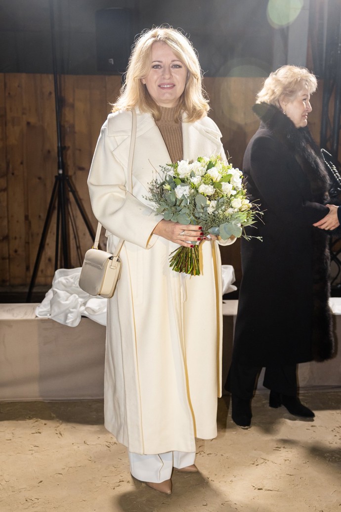 Bývalá slovenská prezidentka poskládala jednoduchý, ale působivý outfit, který kombinuje nadčasovou klasiku s trendy.