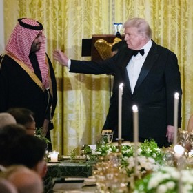 Donald Trump a Melanie Trumpová uspořádali v Bílém domě slavnostní recepci.