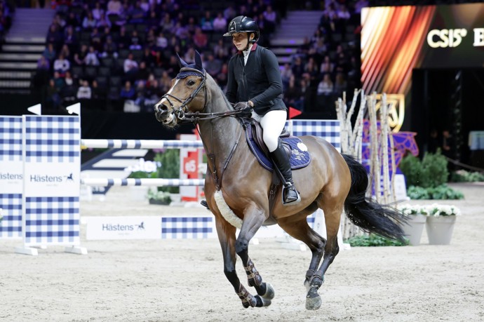 Anna Kellnerová se věnuje jezdectví. 