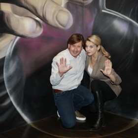 Se Sabinou Laurinovou se zavřel do kouzelnické baňky.