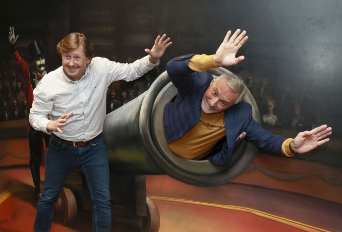 A Jana Čenského vystřelil z kanónu.